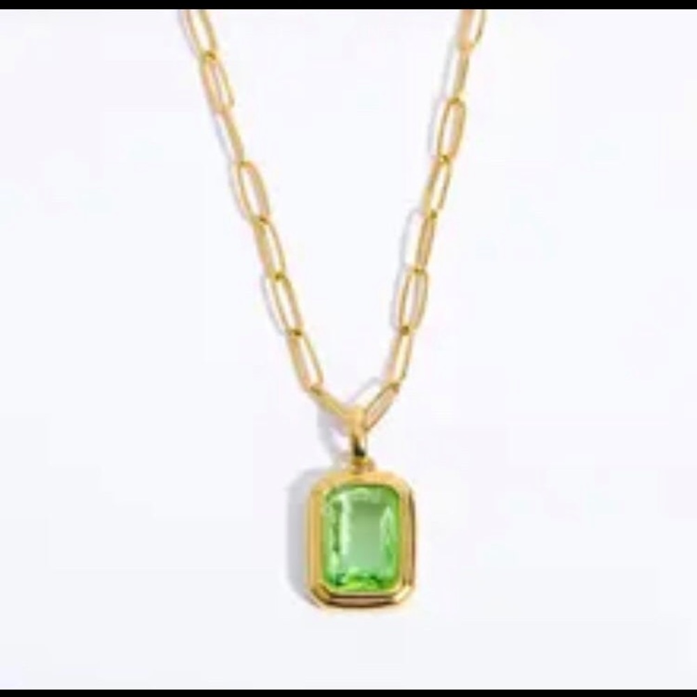 Paper clip gold plated chain with Swarovski elements emerald pendant